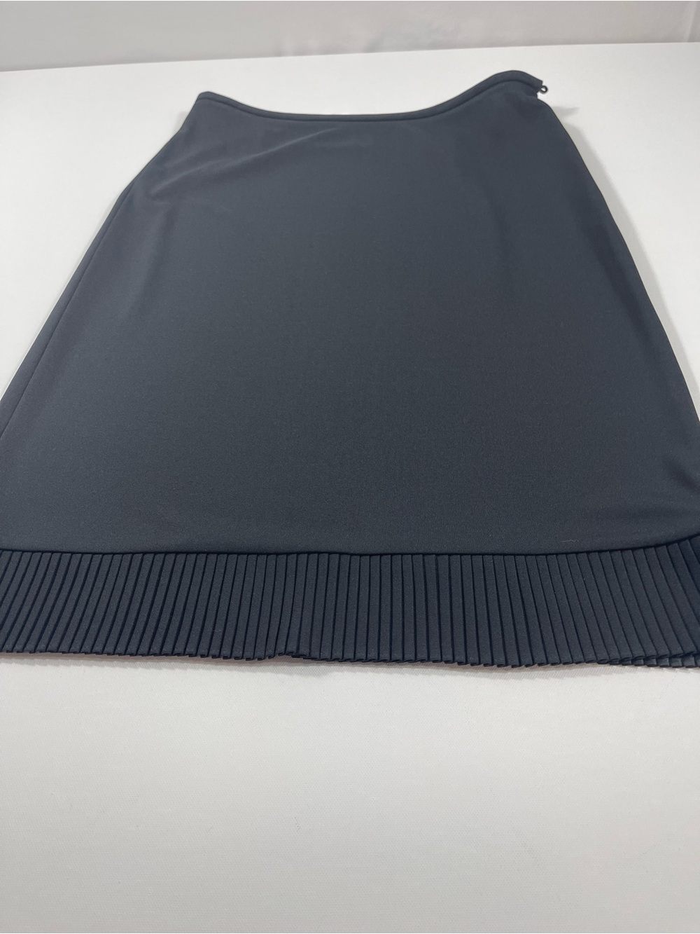 Ann Taylor Women's Pencil Skirt Black Petite Size 8P W/Ruffle Bottom SKU#0202